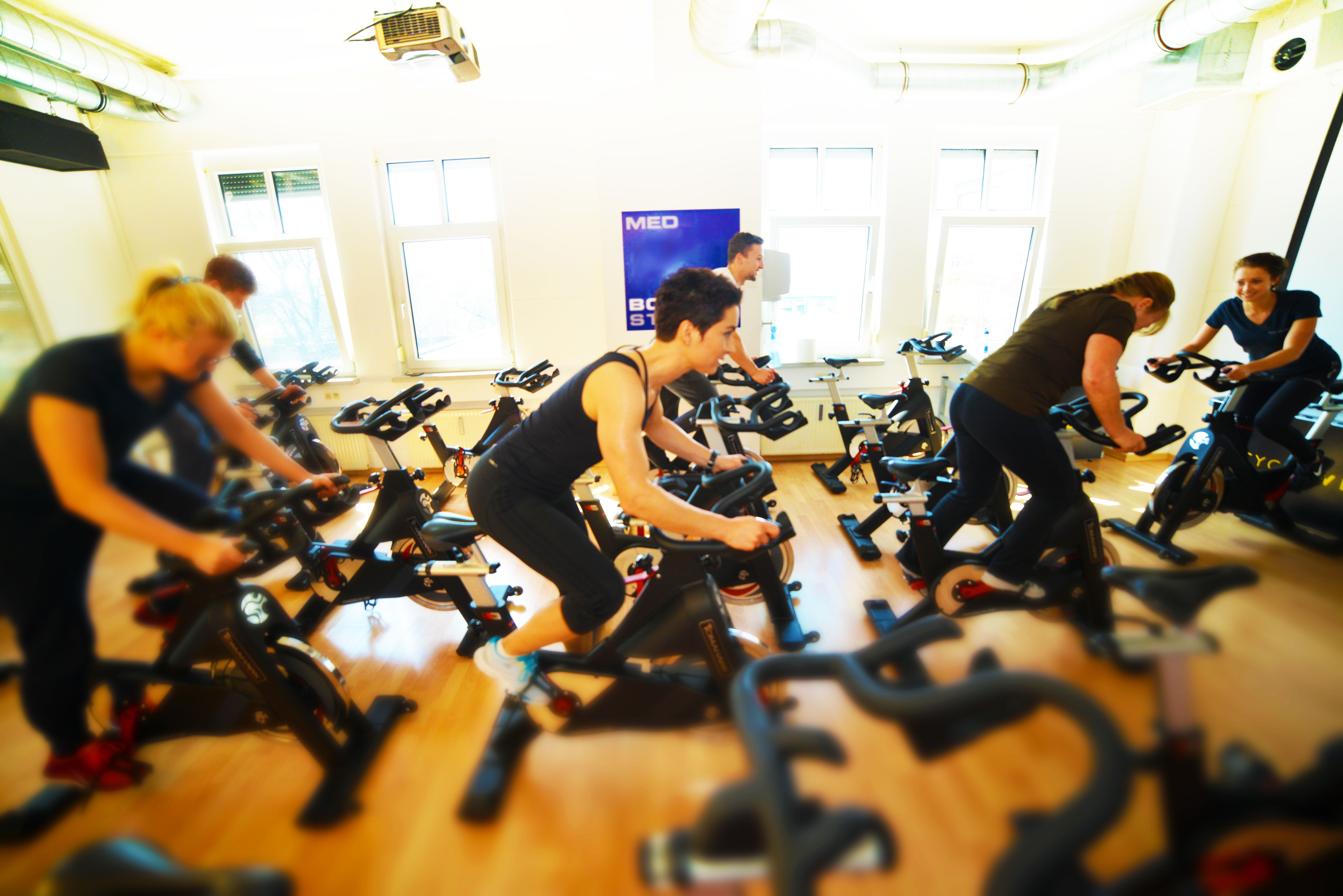 Indoor Cycling Body Up Fitnessstudios Munchen