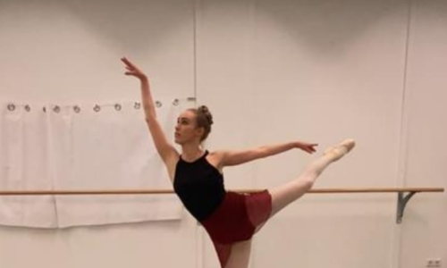 Frau macht Ballett